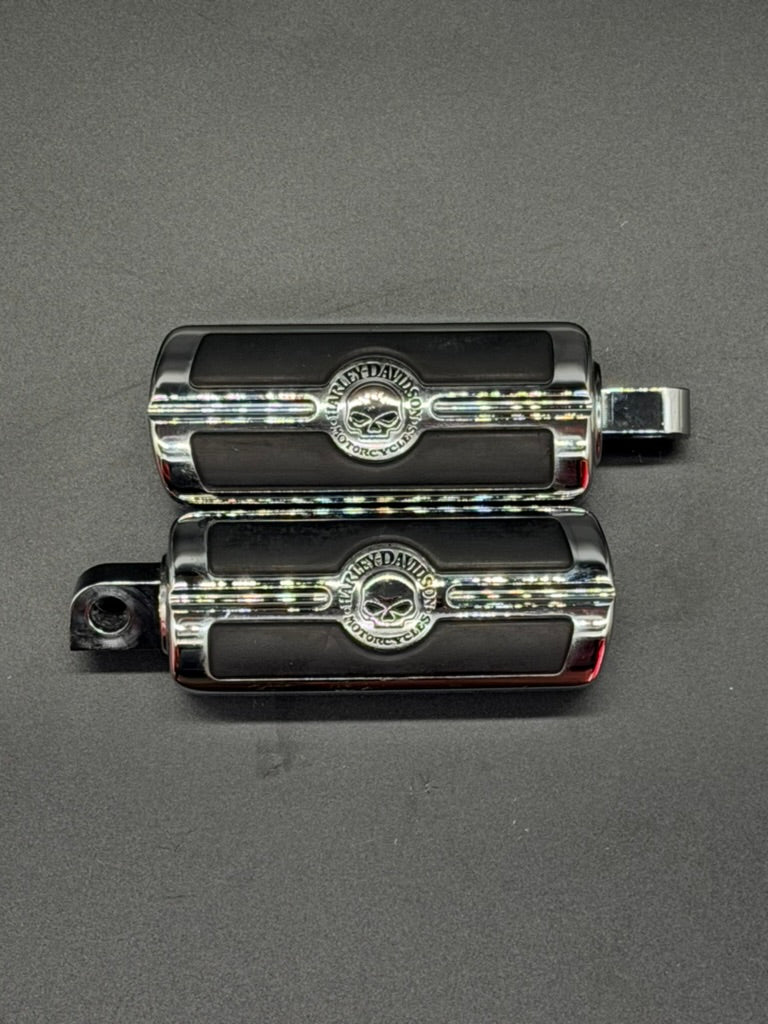 H-D Willie G Skull Footpegs