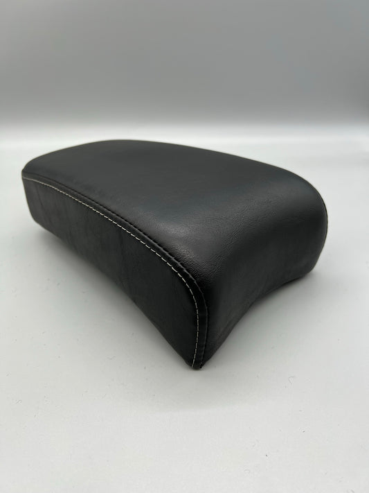 10-17 FXDWG Passenger Pillion Pad
