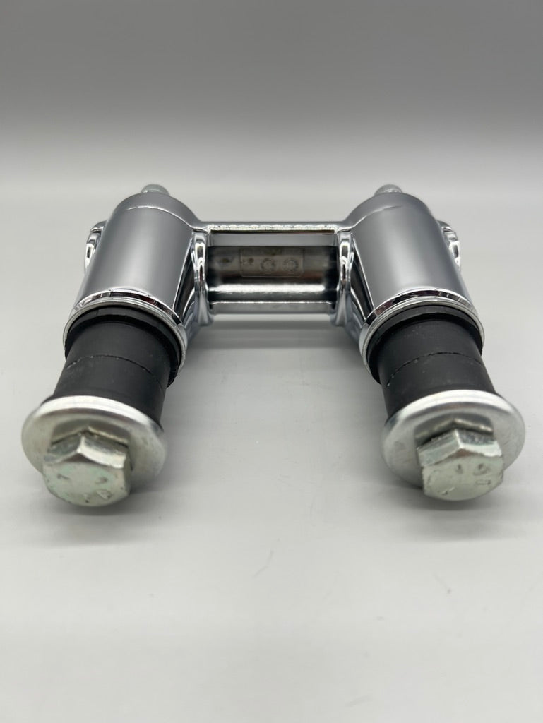 H-D 1.5" Clamp and Risers