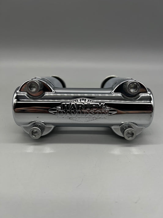 H-D 1.5" Clamp and Risers